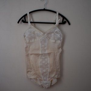 Vintage cream lace Miss Penny bodysuit shapewear size B38